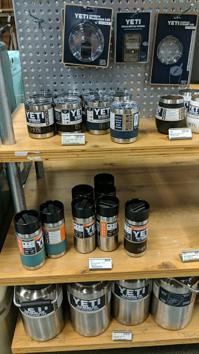 Camping Store «REI», reviews and photos, 200 Ridge Pike #115, Conshohocken, PA 19428, USA