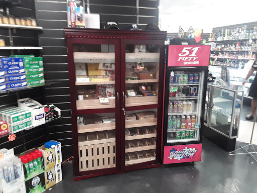 Tobacco Shop «AK SMOKE SHOP», reviews and photos, 5135 W Shaw Ave, Fresno, CA 93722, USA