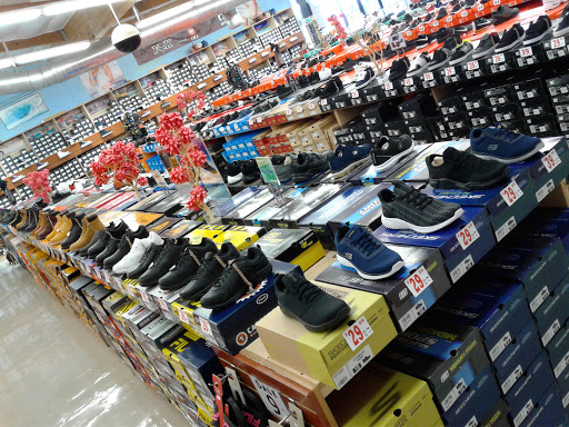 Shoe Store «Shoe City - Arrow Highway», reviews and photos, 20600 E Arrow Hwy, Covina, CA 91724, USA