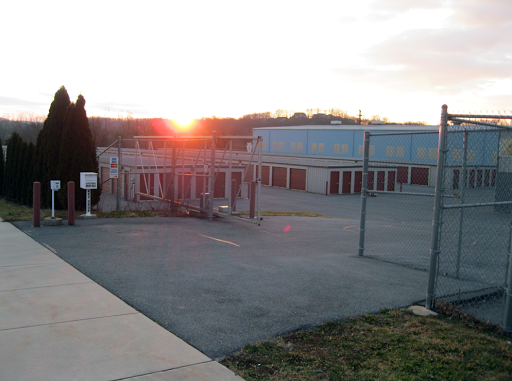 Self-Storage Facility «DAK Self Storage, Leesport PA», reviews and photos, 25 Peach St, Leesport, PA 19533, USA