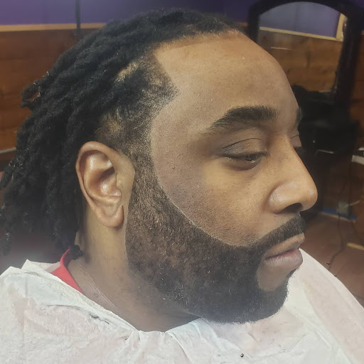 Barber Shop «Newport Barber Shop», reviews and photos, 4 Clinton Sq, Poughkeepsie, NY 12601, USA