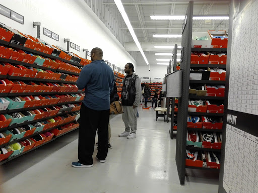 Clothing Store «Nike Clearance Store», reviews and photos, 4099 S Plaza Dr, Memphis, TN 38116, USA