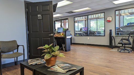 Auto Body Shop «Elite Auto Body», reviews and photos, 203 E Mercury Blvd, Hampton, VA 23669, USA