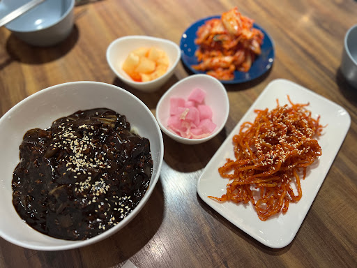EMO 韓式料理 的照片