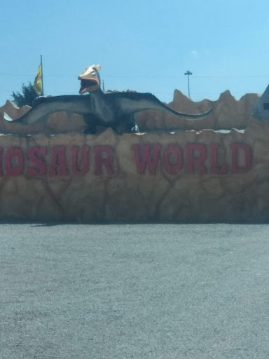 Amusement Center «Dinosaur World», reviews and photos, 711 Mammoth Cave Rd, Cave City, KY 42127, USA