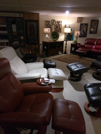 Furniture Store «Newell Hunt Furniture», reviews and photos, 113 W Stewart Ave, Puyallup, WA 98371, USA