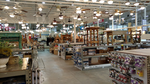 Hardware Store «Sutherlands Lumber #3119», reviews and photos, 4545 College St, Beaumont, TX 77707, USA