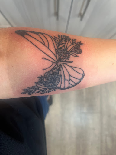 Explore cute tattoo ideas for fingers, creative tattoo ideas in Omaha, available at Inkfu Tattoo Studio