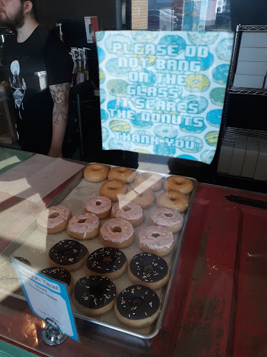 Donut Shop «The Dancing Donut», reviews and photos, 1134 E 54th St G, Indianapolis, IN 46220, USA