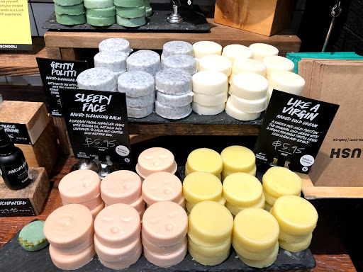 Cosmetics Store «Lush», reviews and photos, 2148 Glendale Galleria, Glendale, CA 91210, USA