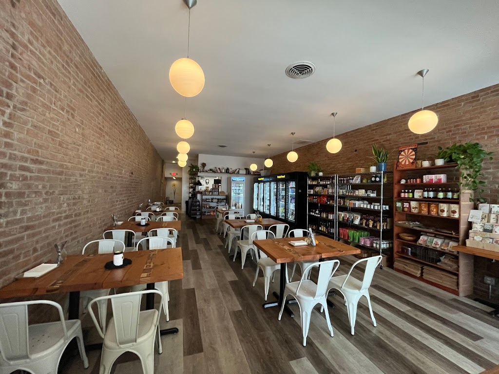 ACRESinn | Market-Cafe and Restaurant 61764