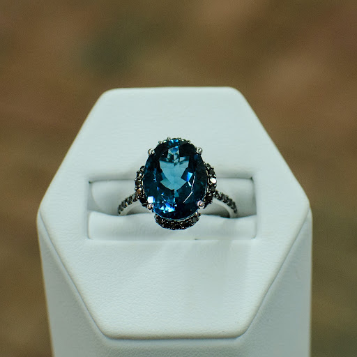 Jewelry Store «Argento Laraine Fine Jewelry», reviews and photos, 166 Sycamore St #140, Williston, VT 05495, USA