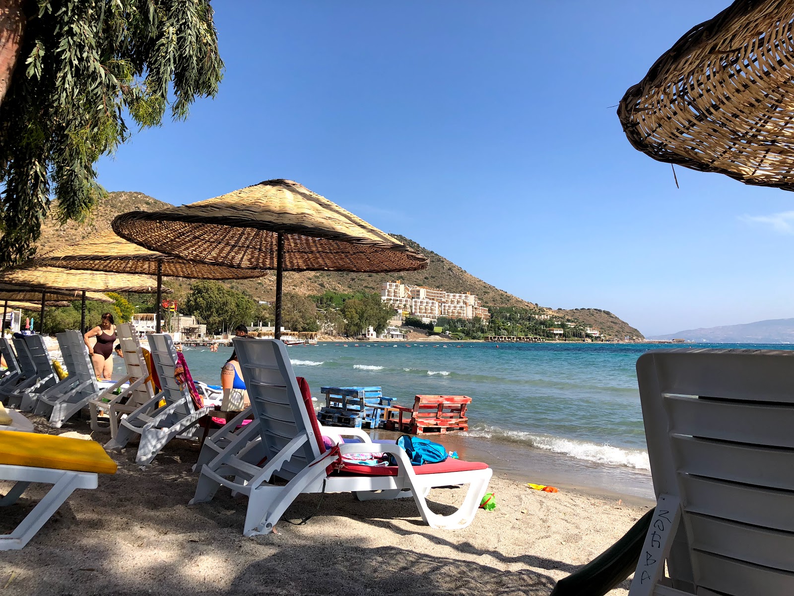Foto de Zorba beach com muito limpo nível de limpeza
