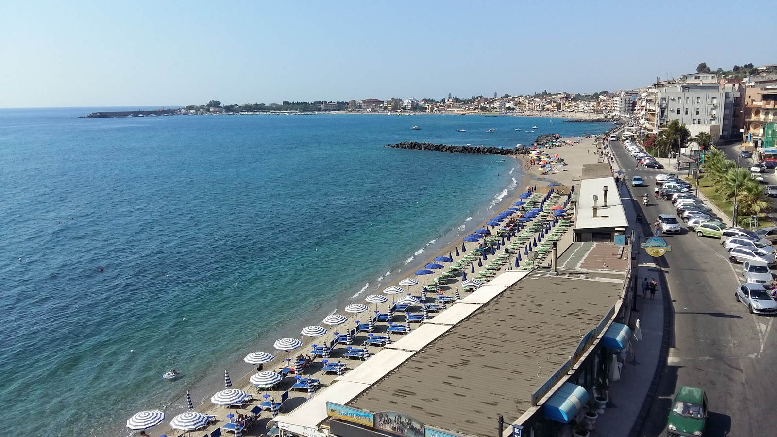 Foto di Spiaggia San Giovanni Giardini Naxos - raccomandato per i viaggiatori in famiglia con bambini