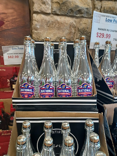 Liquor Store «Lukas Liquor Superstore», reviews and photos, 13657 Washington St, Kansas City, MO 64145, USA