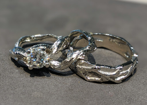 Jewelry Designer «T Lee Custom Designer Jewelry», reviews and photos, 509 1/2 1st Ave NE, Minneapolis, MN 55413, USA