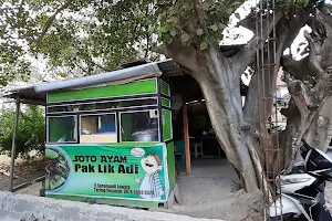 Soto Ayam Lontong Ceker Lik Adi image