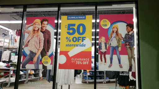 Clothing Store «Old Navy», reviews and photos, 15661 S Apopka Vineland Rd, Orlando, FL 32821, USA