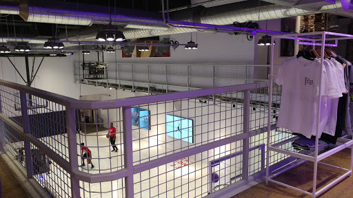 Shoe Store «Footaction», reviews and photos, 32 S State St, Chicago, IL 60603, USA