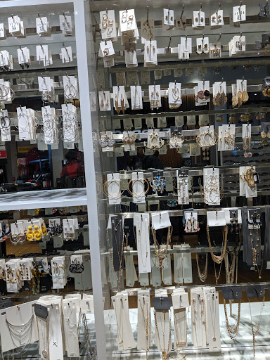 Shopping Mall «Bowie Town Center», reviews and photos, 15606 Emerald Way, Bowie, MD 20716, USA