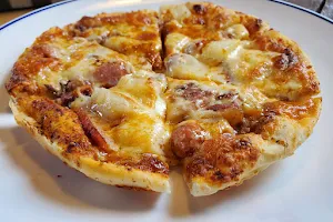 Busuindi Pizza image