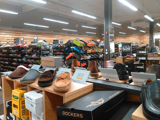 Shoe Store «DSW Designer Shoe Warehouse», reviews and photos, 343 Mount Hope Avenue, Rockaway, NJ 07866, USA