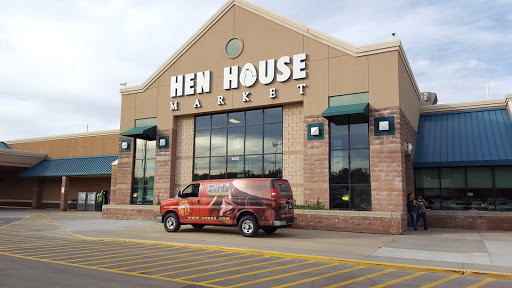 Hen House #31, 5800 Antioch Rd, Merriam, KS 66202, USA, 