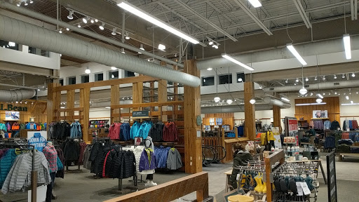 Clothing Store «L.L. Bean», reviews and photos, 6 Wayside Rd, Burlington, MA 01803, USA