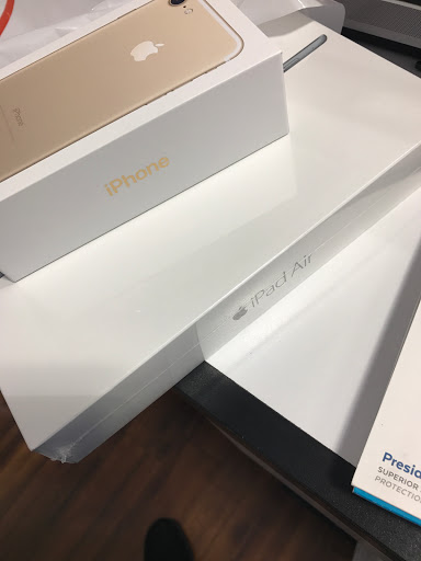 Cable Company «Verizon», reviews and photos, 102-104 Fulton St, New York, NY 10038, USA