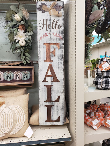 Shopping Mall «Hillside Mall/University Center», reviews and photos, 2509 11th Ave, Greeley, CO 80631, USA