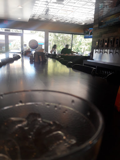 Pizza Restaurant «Round Table Pizza Clubhouse», reviews and photos, 2960 Treat Blvd, Concord, CA 94518, USA