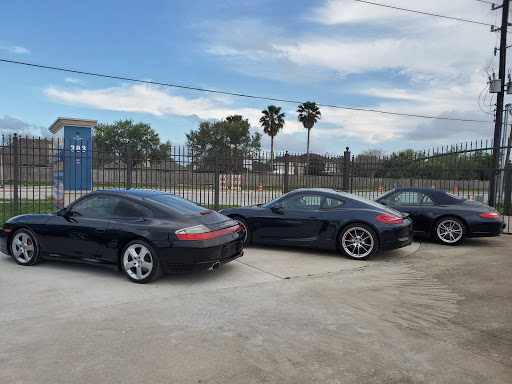Used Car Dealer «Auto Plaza Inc», reviews and photos, 8730 Richmond Ave, Houston, TX 77063, USA