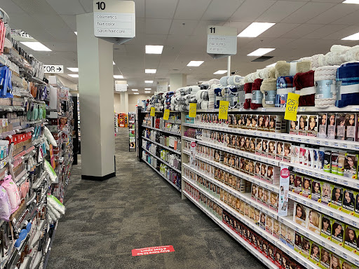 Drug Store «CVS», reviews and photos, 2121 15th St N, Arlington, VA 22201, USA