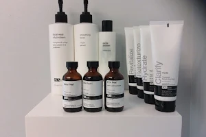 Bloom Beauty - A Corrective Skin Care Studio image