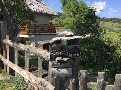 Chalet Chante Neige à Enchastrayes