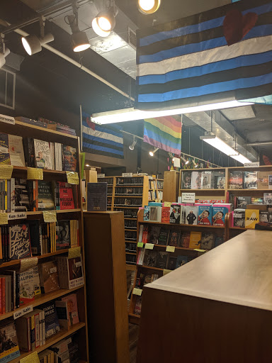 Book Store «Unabridged Bookstore», reviews and photos, 3251 N Broadway St, Chicago, IL 60657, USA