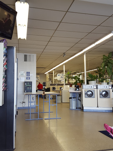 Dry Cleaner «Pilgrim Dry Cleaners and Launderers - Bloomington», reviews and photos, 7843 Portland Ave S, Bloomington, MN 55420, USA