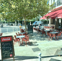 Atmosphère du Restaurant Bar de la Marine à Toulon - n°1