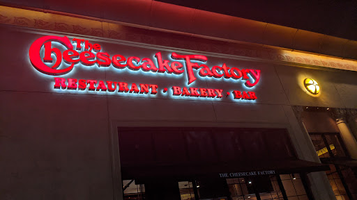 Restaurant «The Cheesecake Factory», reviews and photos, 21076 Dulles Town Cir, Sterling, VA 20166, USA