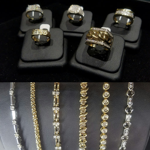 Jeweler «Grillz & Jewelry by DeLux Designs Jewelers», reviews and photos, 930 N Federal Hwy, Hollywood, FL 33020, USA