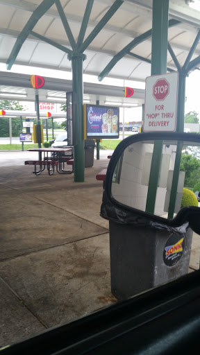 Fast Food Restaurant «Sonic Drive-In», reviews and photos, 1598 N Main St, Crossville, TN 38555, USA