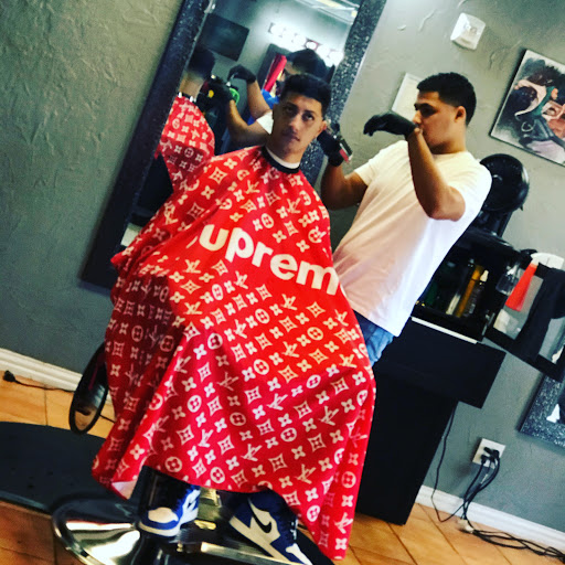 Barber Shop «June Street Barber Shop», reviews and photos, 4021 Belt Line Rd Ste 208, Addison, TX 75001, USA