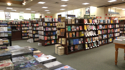 Book Store «Barnes & Noble», reviews and photos, 102 Dorset St, South Burlington, VT 05403, USA