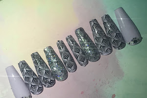 Bhaddie Bling Pressed Nails