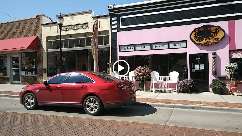 Commercial Street Salon & Day 81082