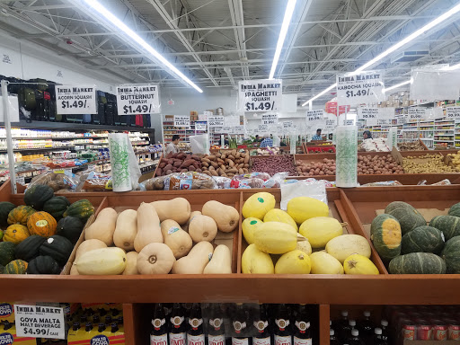 Shopping Mall «Orange Promenade Shopping Ctr», reviews and photos, 80 Boston Post Rd, Orange, CT 06477, USA