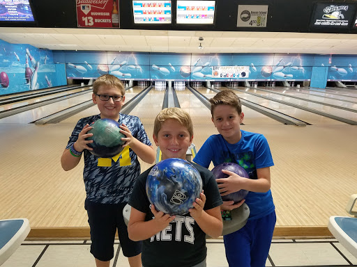 Bowling Alley «Tinley Park Bowling Lanes Inc», reviews and photos, 7601 183rd St, Tinley Park, IL 60477, USA