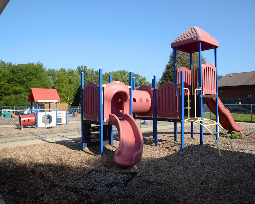 Day Care Center «La Petite Academy of Naperville, IL», reviews and photos, 2042 Lancaster Ct, Naperville, IL 60565, USA