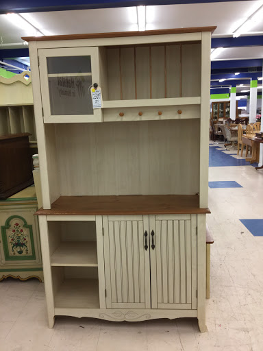 Used Furniture Store «Habitat for Humanity in Monmouth County ReStore», reviews and photos, 45 South St, Freehold, NJ 07728, USA
