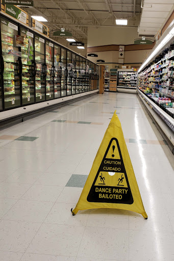 Grocery Store «Kroger», reviews and photos, 1601 E Michigan Rd, Shelbyville, IN 46176, USA